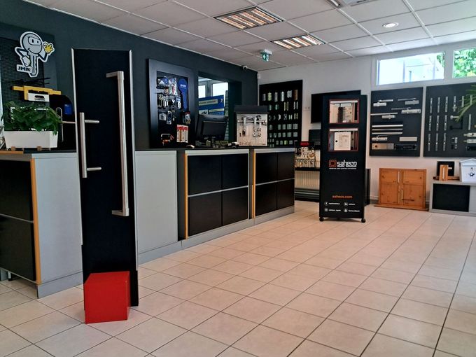 Ziur Kft. -  Zárástechnika